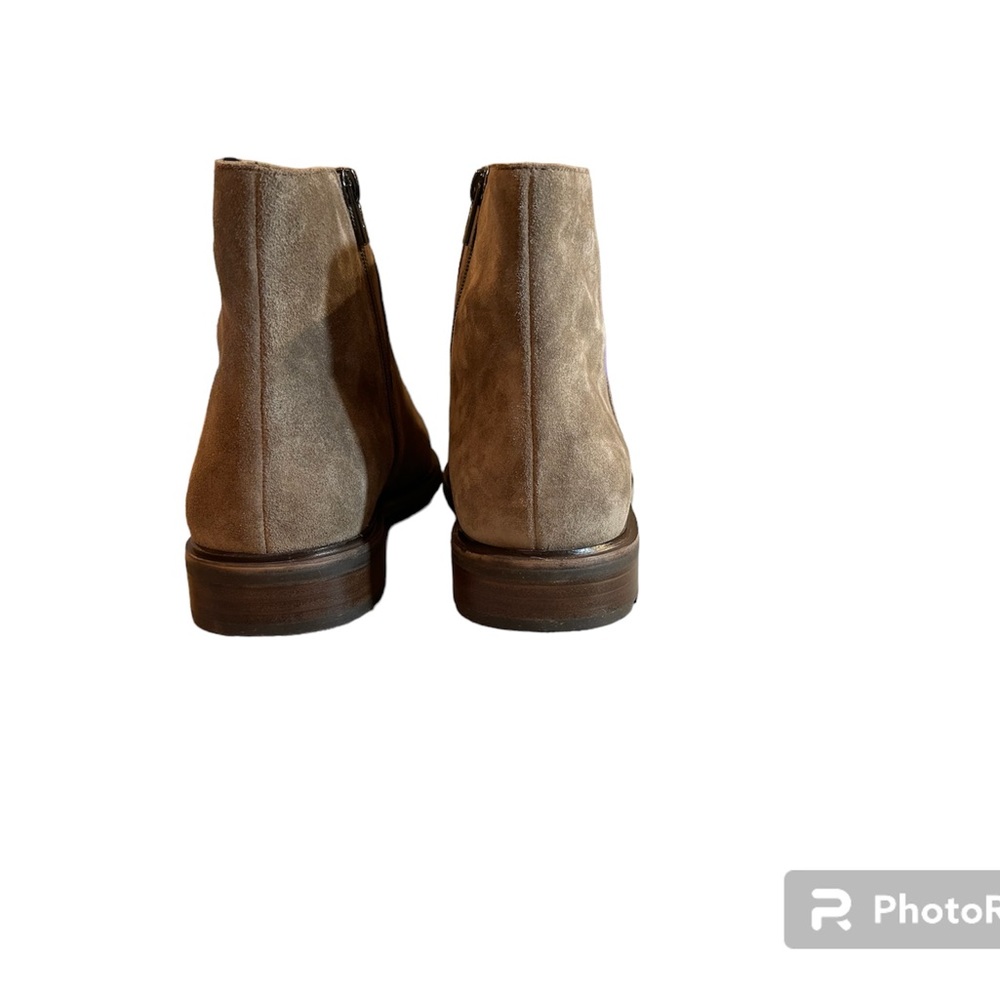 NIB Women’s Via Spiga V-Evanna2, Suede Water Resistant Bootie. US size 10 - Picture 3 of 6